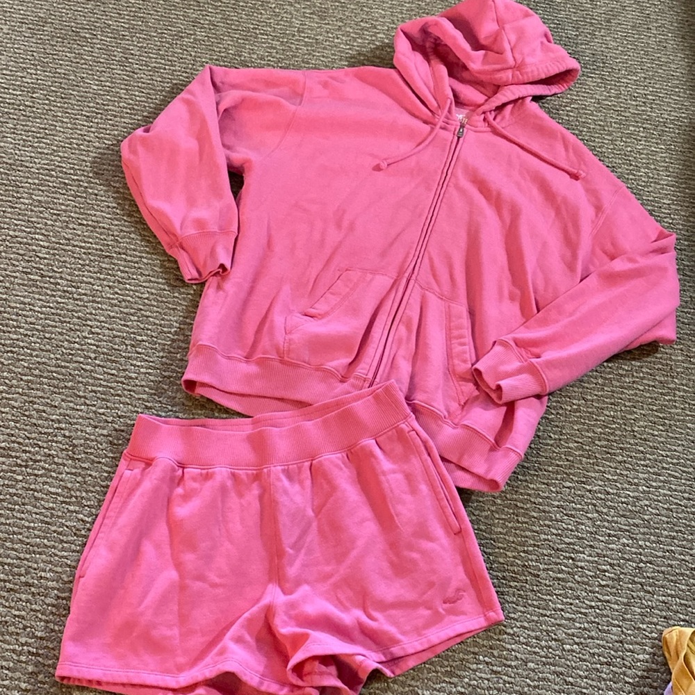Hollister shorts and matching hoodie set size medium
